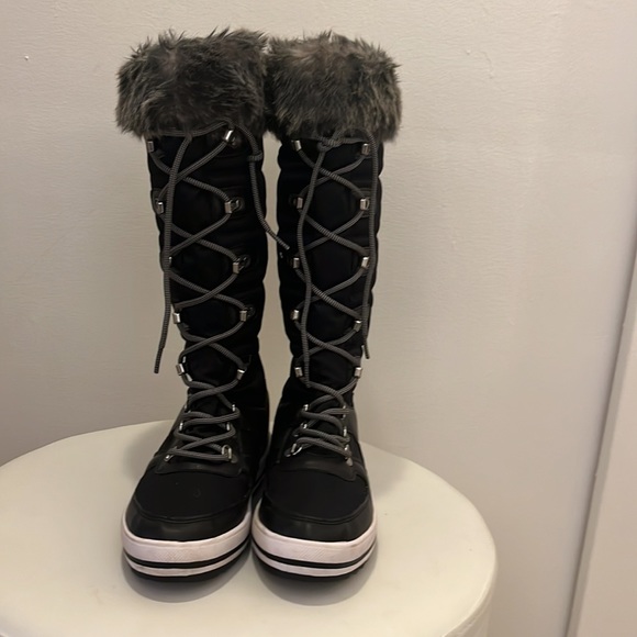 Cougar Boots - Picture 2 of 5